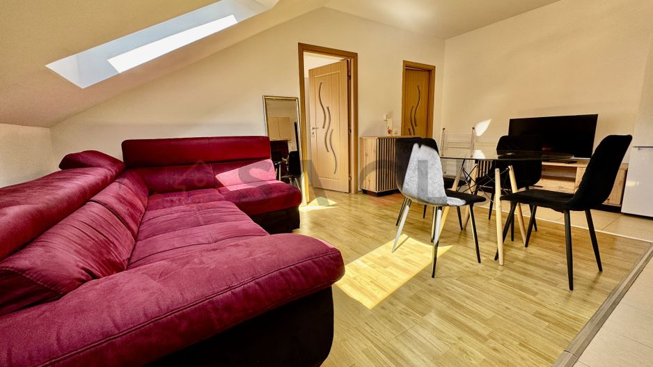 Apartament cu 2 camere semidecomandat, liniste, zona Gradinita ELF ! - Poză 1