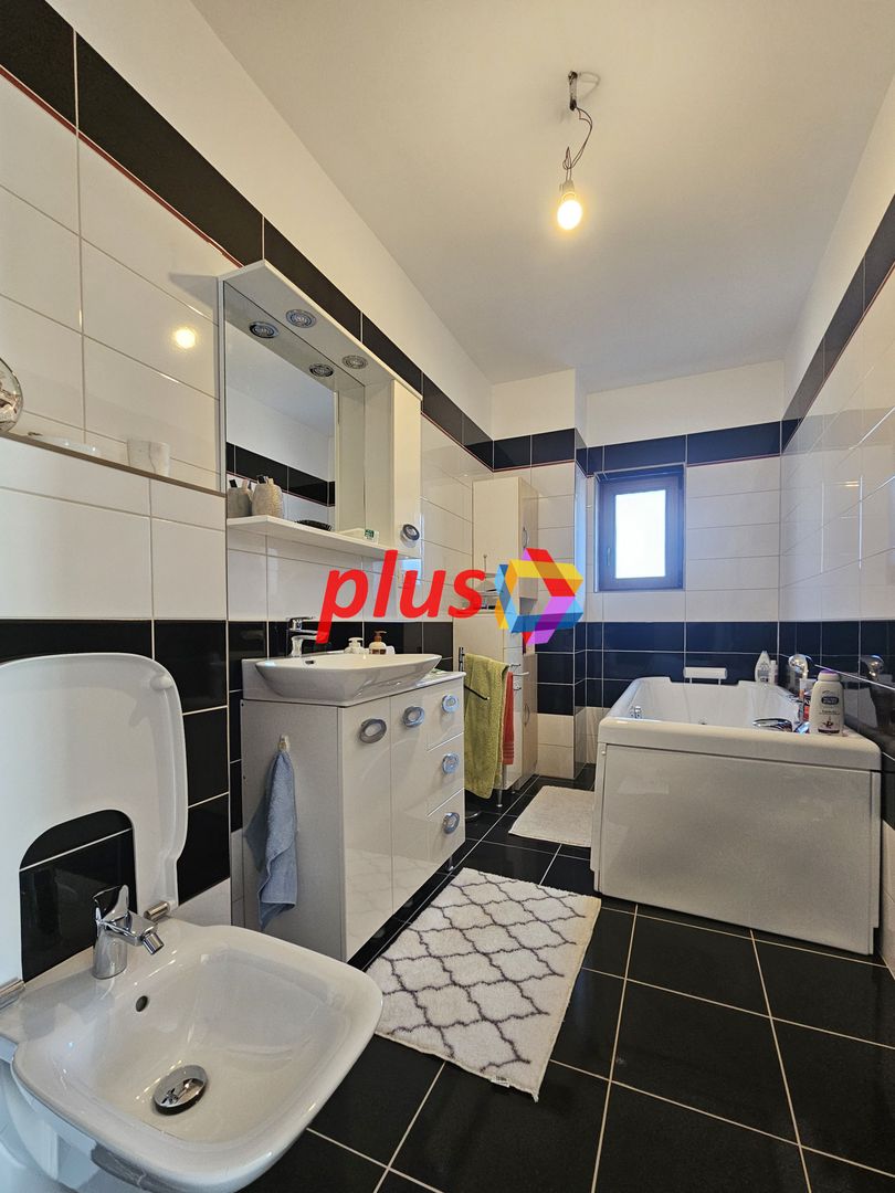 Casă individuala Tractorul 270 mp , zona Coresi - Poză 27