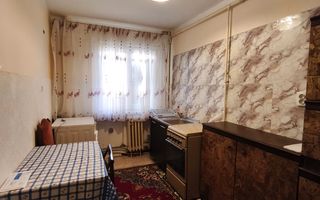 De închiriat apartament cu 3 camere - etaj 1- bd-ul Decebal - Poză 5