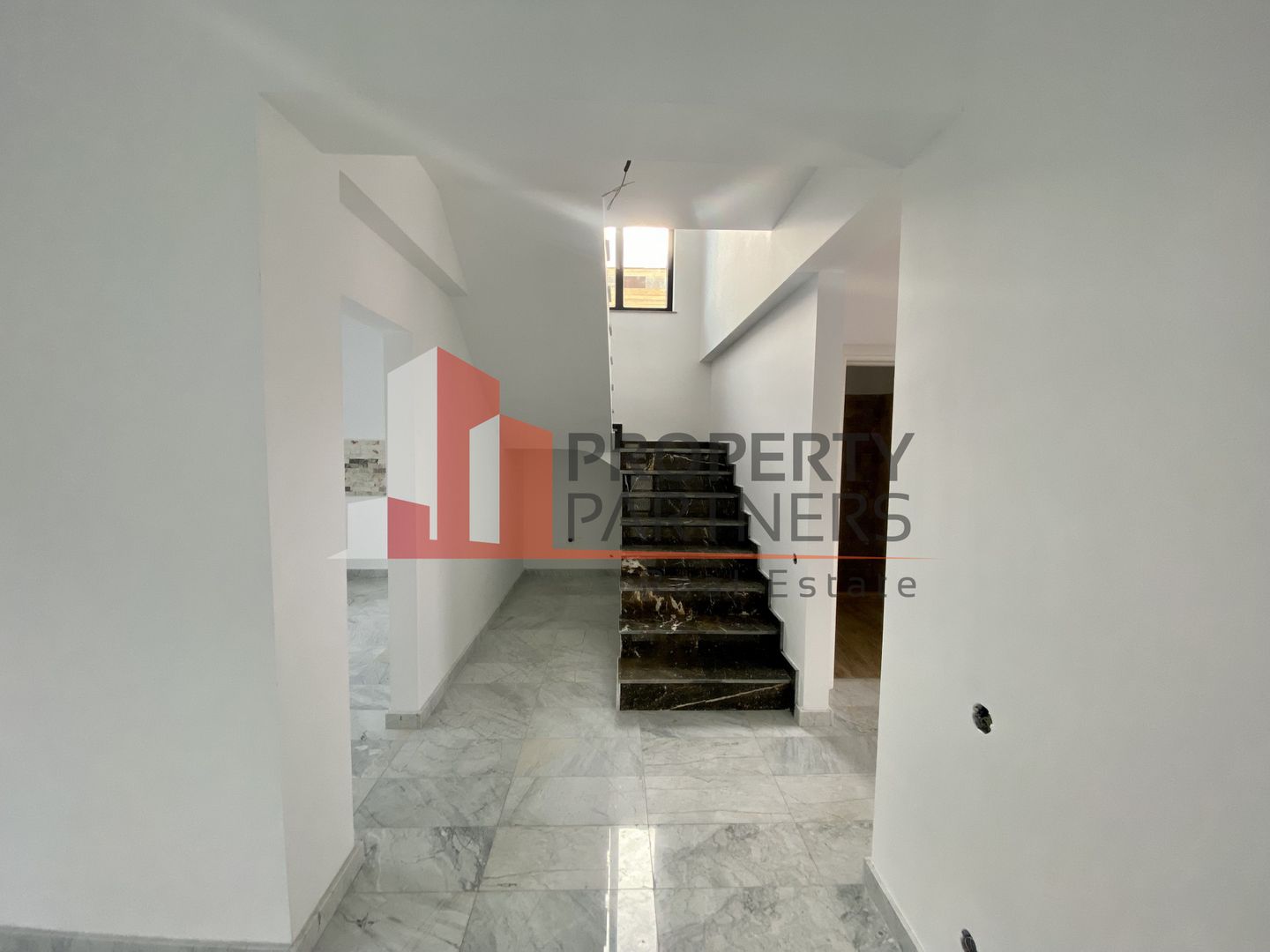 Casa Buftea - langa parcul Raja - Poză 12