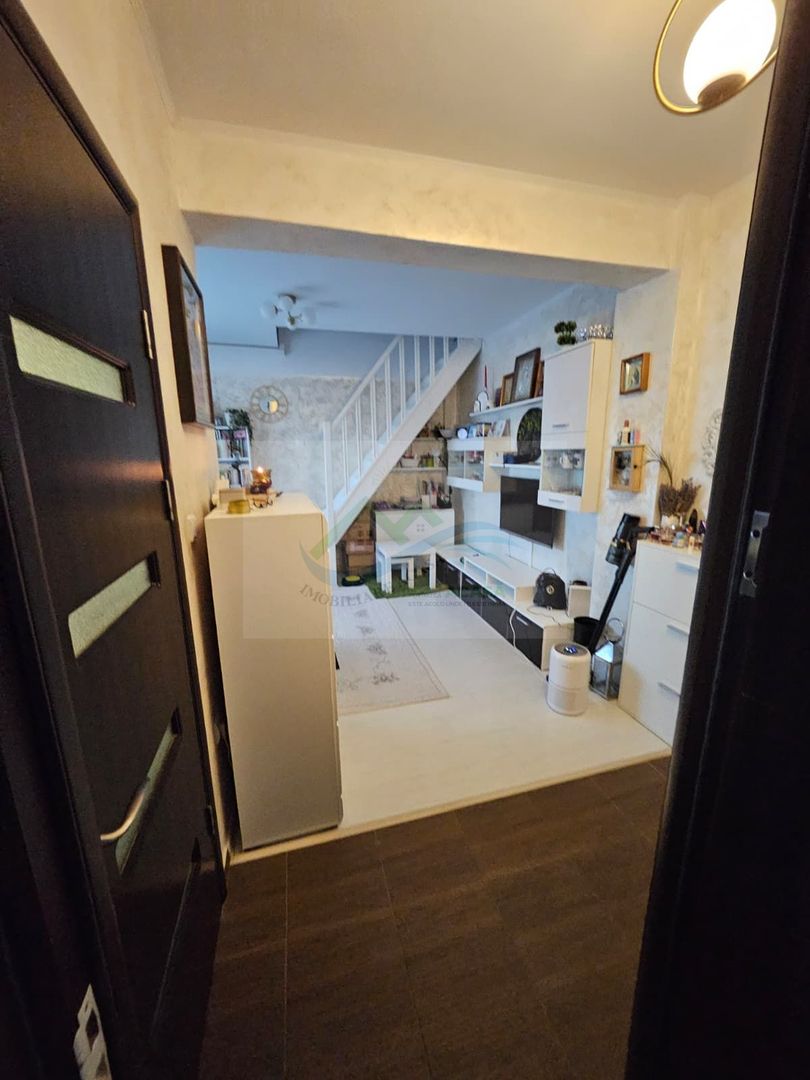 Apartament 3 camere de vânzare - Poză 5
