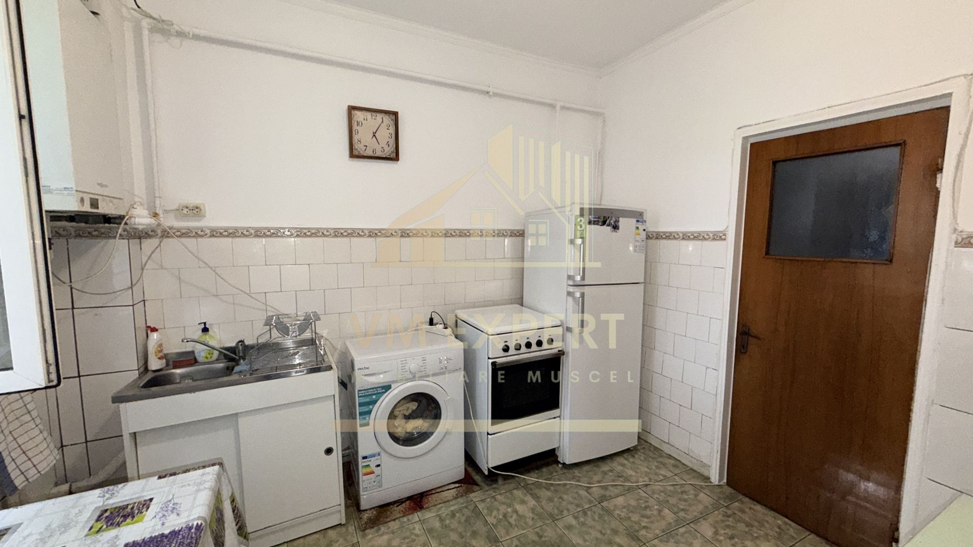APARTAMENT 3 CAMERE  TEREN PROPRIETATE PARCARE ZONA FLĂMÎNDA CAMPULUNG AG - Poză 9
