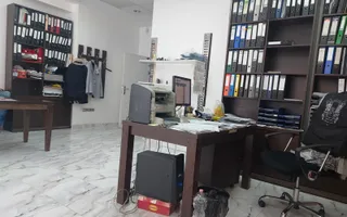 Spatiu comercial ultracentral ideal pentru birouri - Poză 19