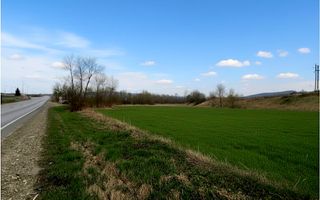 Teren 12.400 MP | 180 ml deschidere E85 | Pătrăuți | 70.000€ - Poză 7