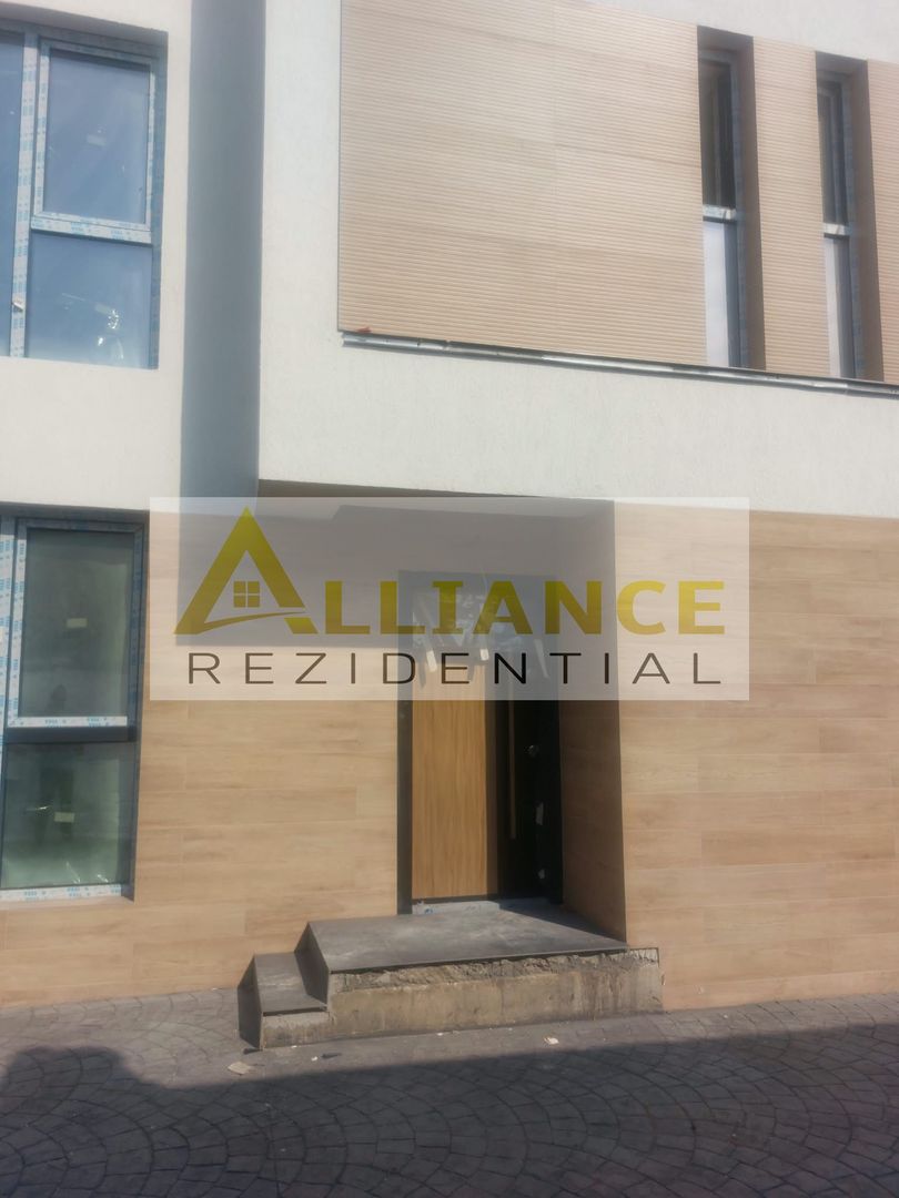 Casa individuala,tip mediteranian,la 2 minute de sos.Oltenitei si STB. - Poză 4