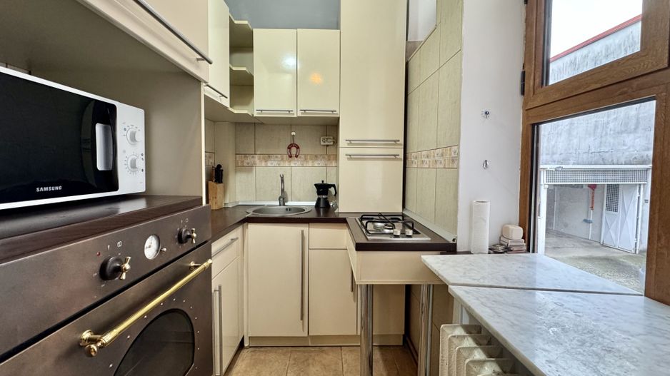 Apartament 2 camere la casă, curte și liniște,  lângă centrul orașului - Poză 12