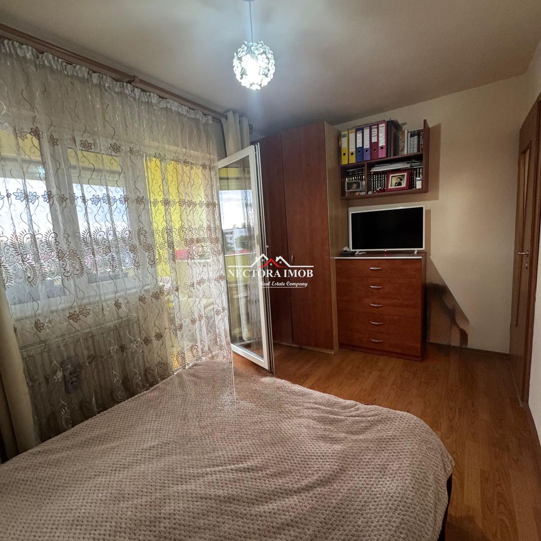 NECTORA IMOB-Apartament 3 camere, 2 bai, 2 balcoane, Zona Horea, 64 mp - Poză 10