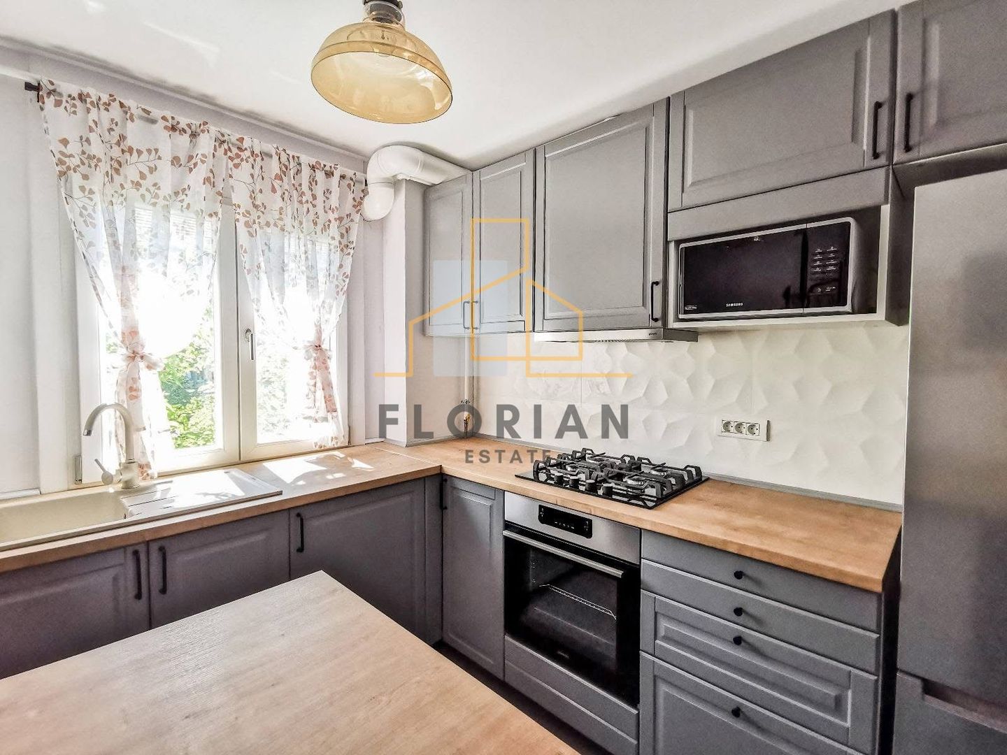 Apartament cu 3 camere, de inchiriat, zona Gheorghe Lazar la 550 euro - Poză 1