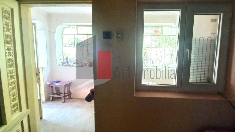 Teren 1024 mp+ casă din cărămidă în suprafață de 121 mp - Poză 6