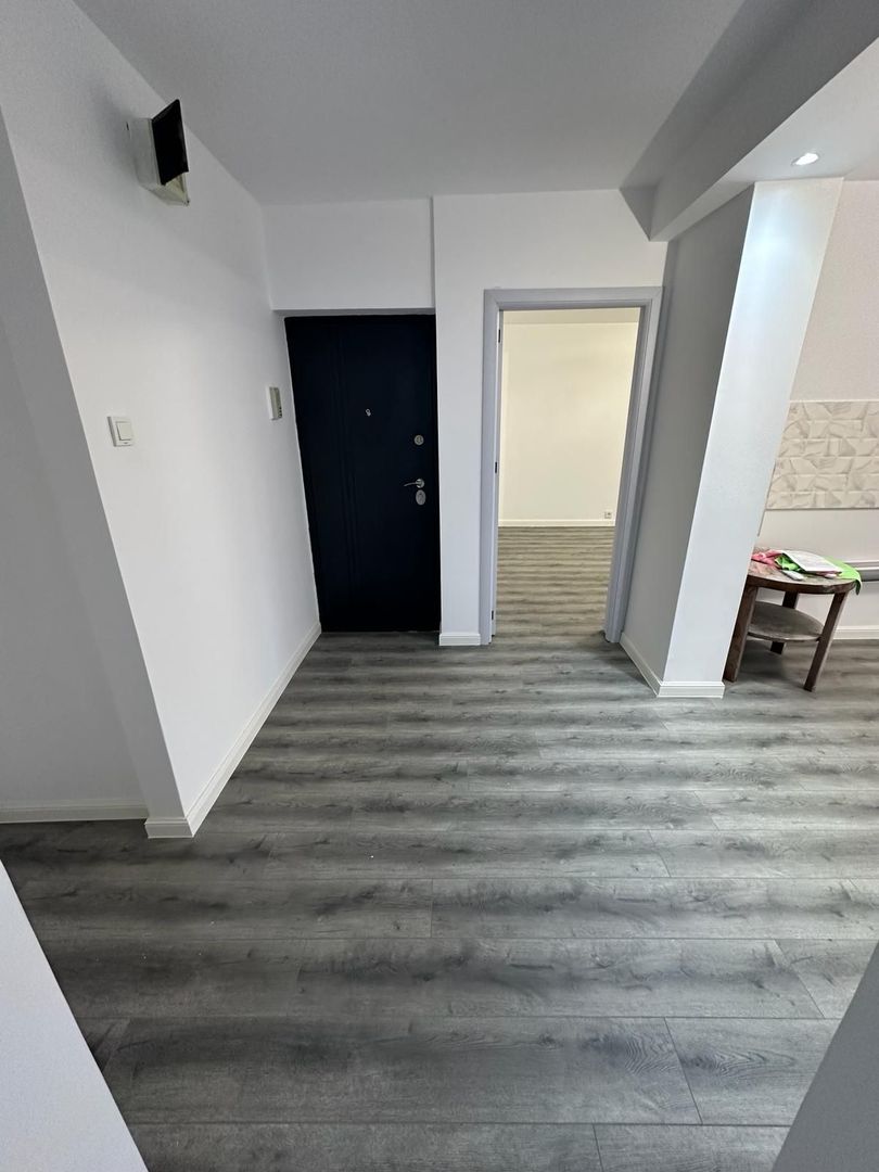 3 Camere Decomandat - Aparatorii Patriei - Loc de parcare - Poză 4