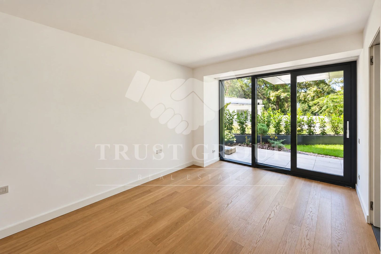 Apartament 4 camere Aviatorilor | Curte 240mp - Poză 8