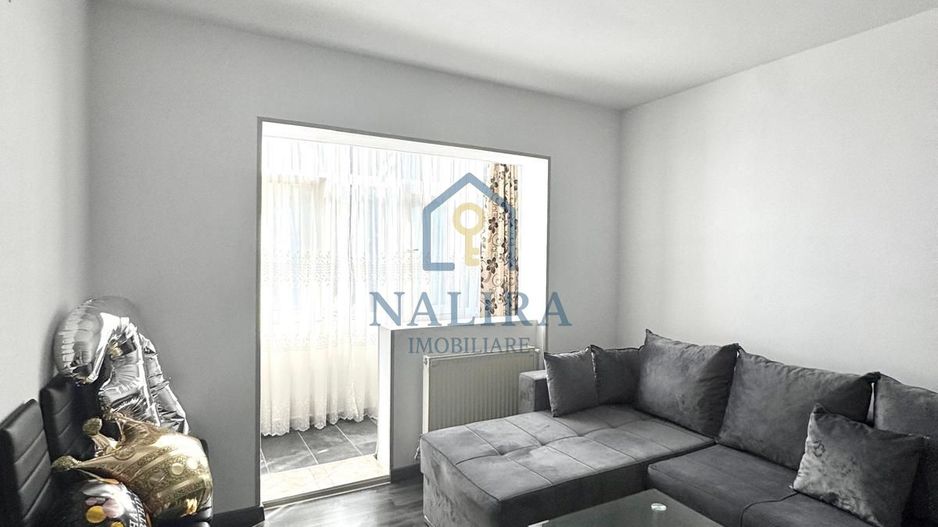 Apartament 3 camere de vanzare - Traian - Etaj intermediar - Poză 2