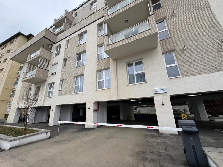 Apartament 68mp bloc nou ,mobilat și utilat i loc de parcare! - Poză 1