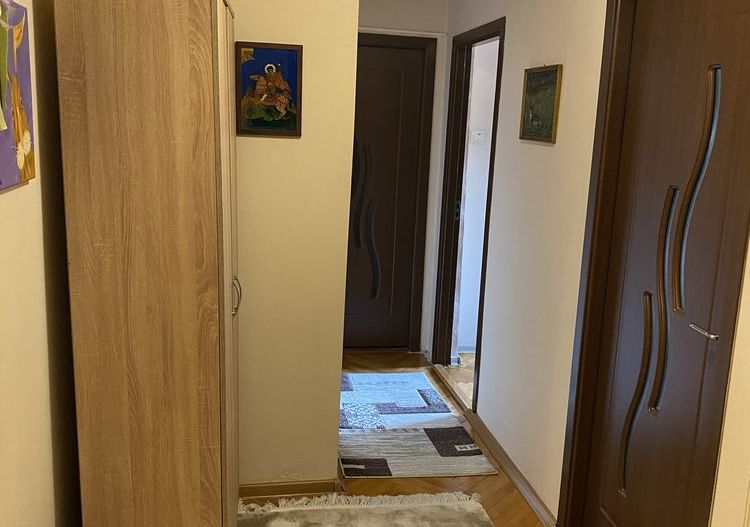 Apartament 3 camere, 70 mp, 2 bai, et.3, boxa, Cetate,  Mercur - Poză 8