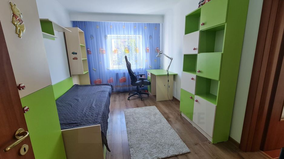 Apartament 3 camere 100 mp utili 2 bai 2 balcoane etaj 2 zona Centrala - Poză 8