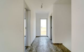 CASA  5 CAMERE IZVOR-TARLUNGENI - Poză 10