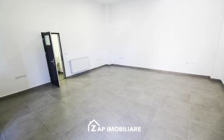 Spatiu de Birouri 100 mp - Renovat - Poză 19