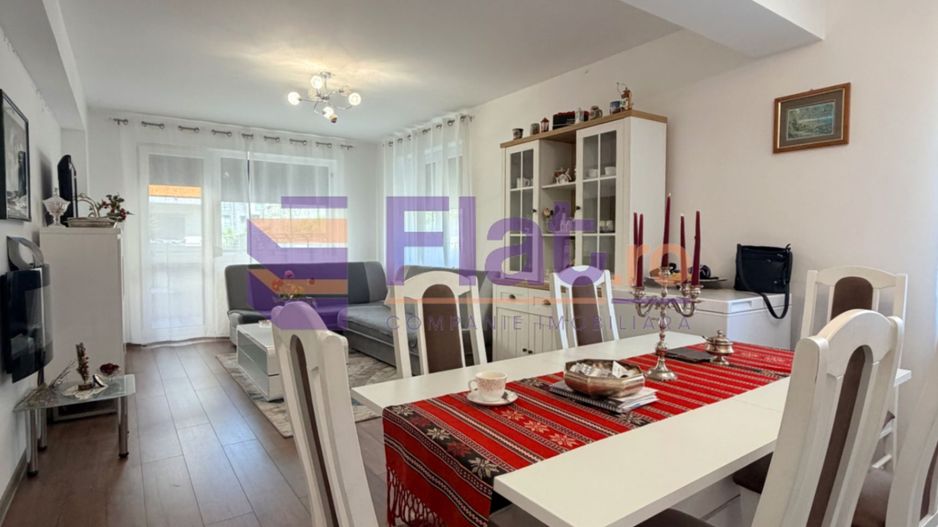 Doua camere, parcare inclusă Tractorul - Poză 9
