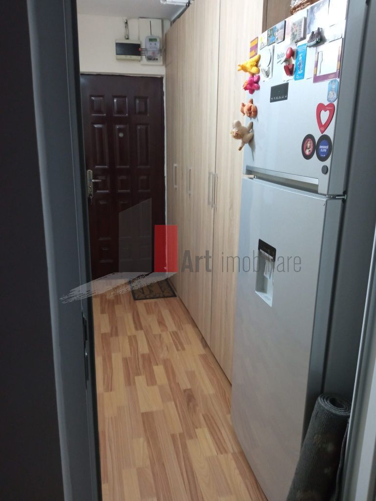 GARSONIERA - BARCA - Poză 5