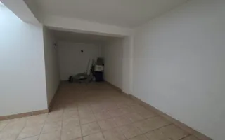 VILĂ SPAȚIOASĂ ÎN TĂTĂRAȘI | 450 MP | CURTE 400 MP - Poză 18