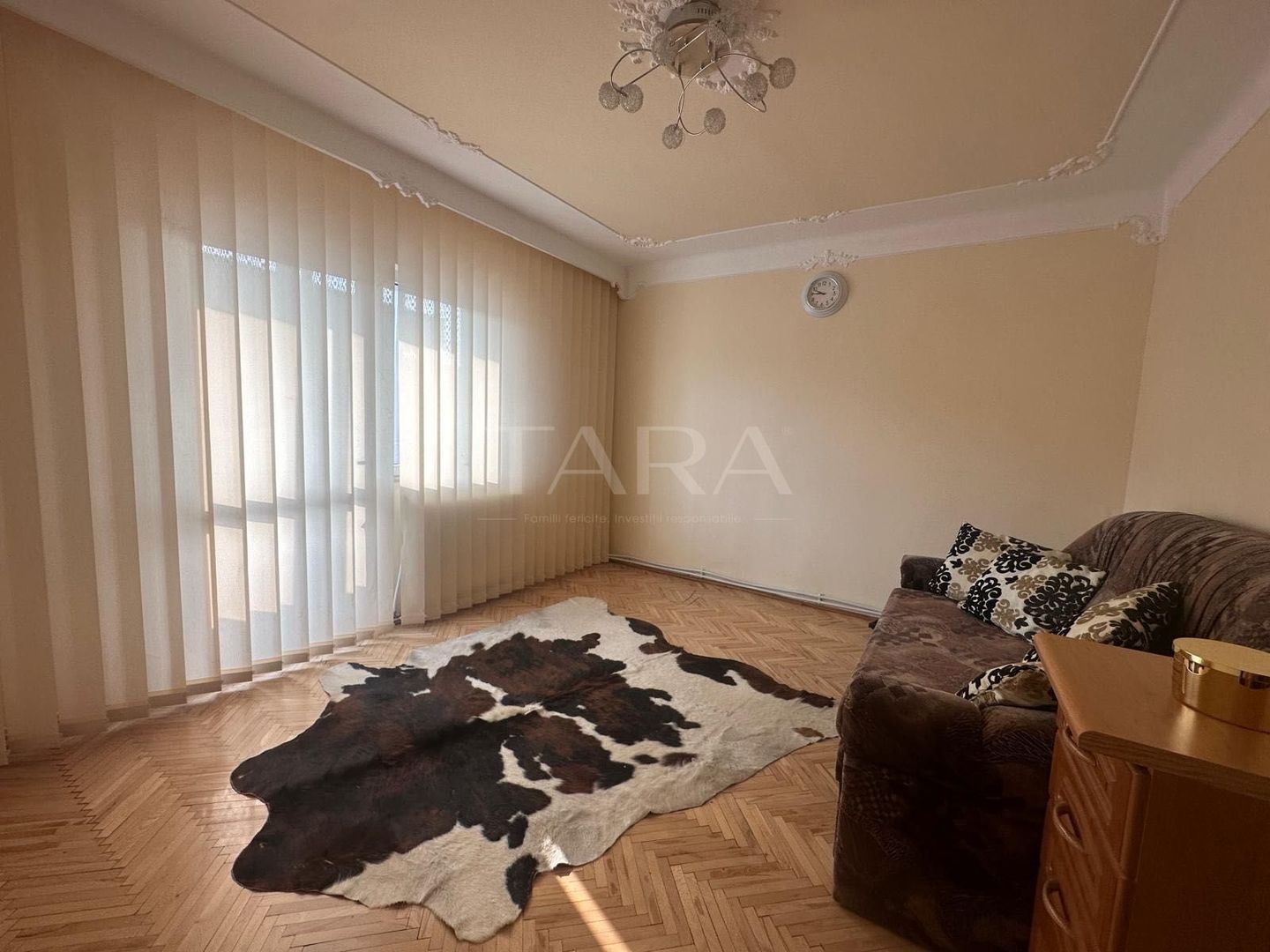 Apartament spațios cu 3 camere pe Calea Dorobanților, Nasaud. - Poză 1
