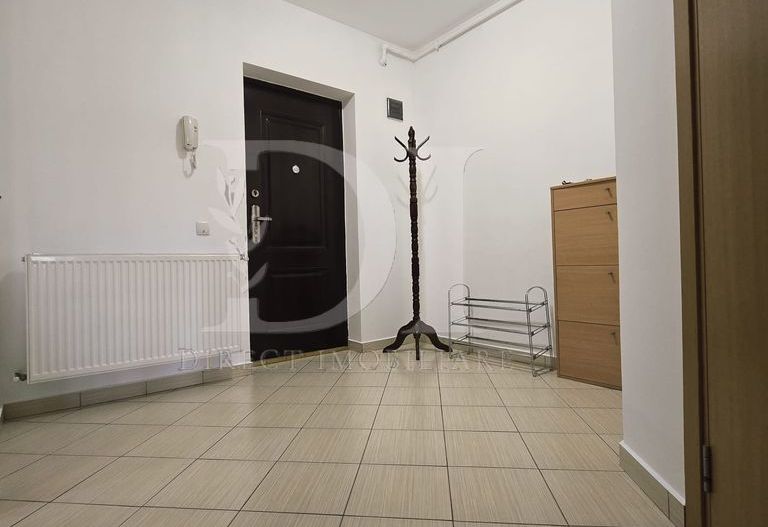 Apartament decomanda / etaj intermediar / Zona Eroilor - Poză 5