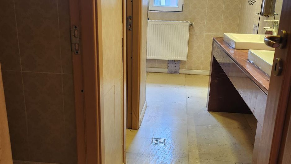 PIPERA/VOLUNTARI  Vilă 3 Nivele Curte & Locuri de Parcare - Gata de Rebranding! - Poză 18