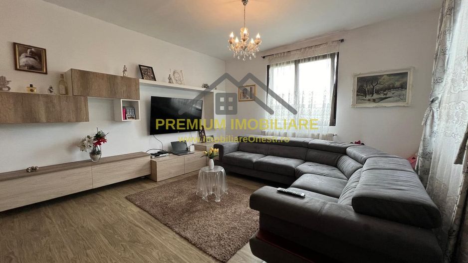 Casa de Vanzare la 10 km de Onesti - Poză 3