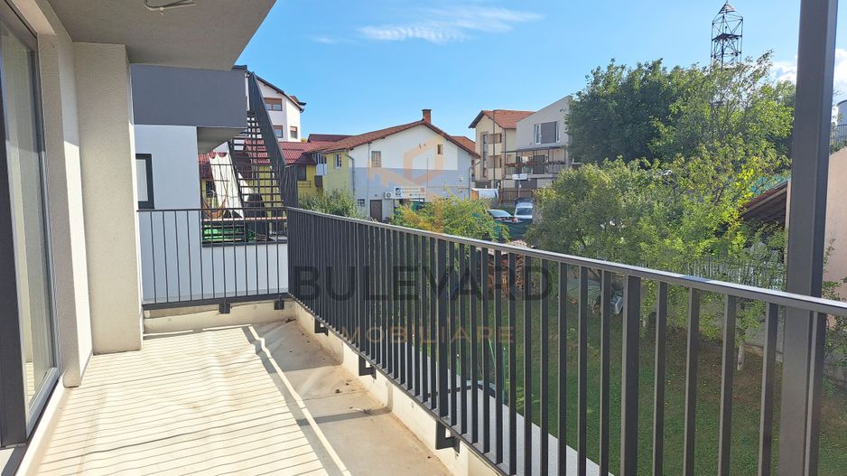 Penthouse 150 mp utili+ terase 200 mp+ 2 parcari subterane +curte 120 mp - Poză 24