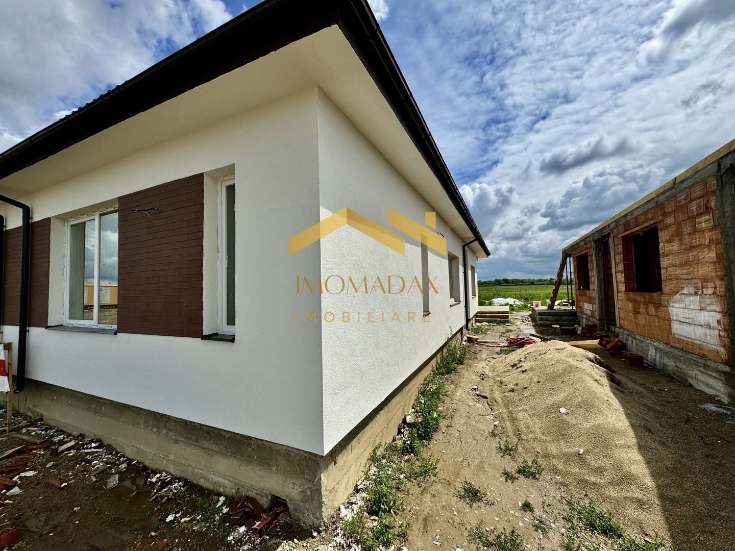 Bucovat-Duplex pe Parter-Finisaje la Alegere - Poză 1