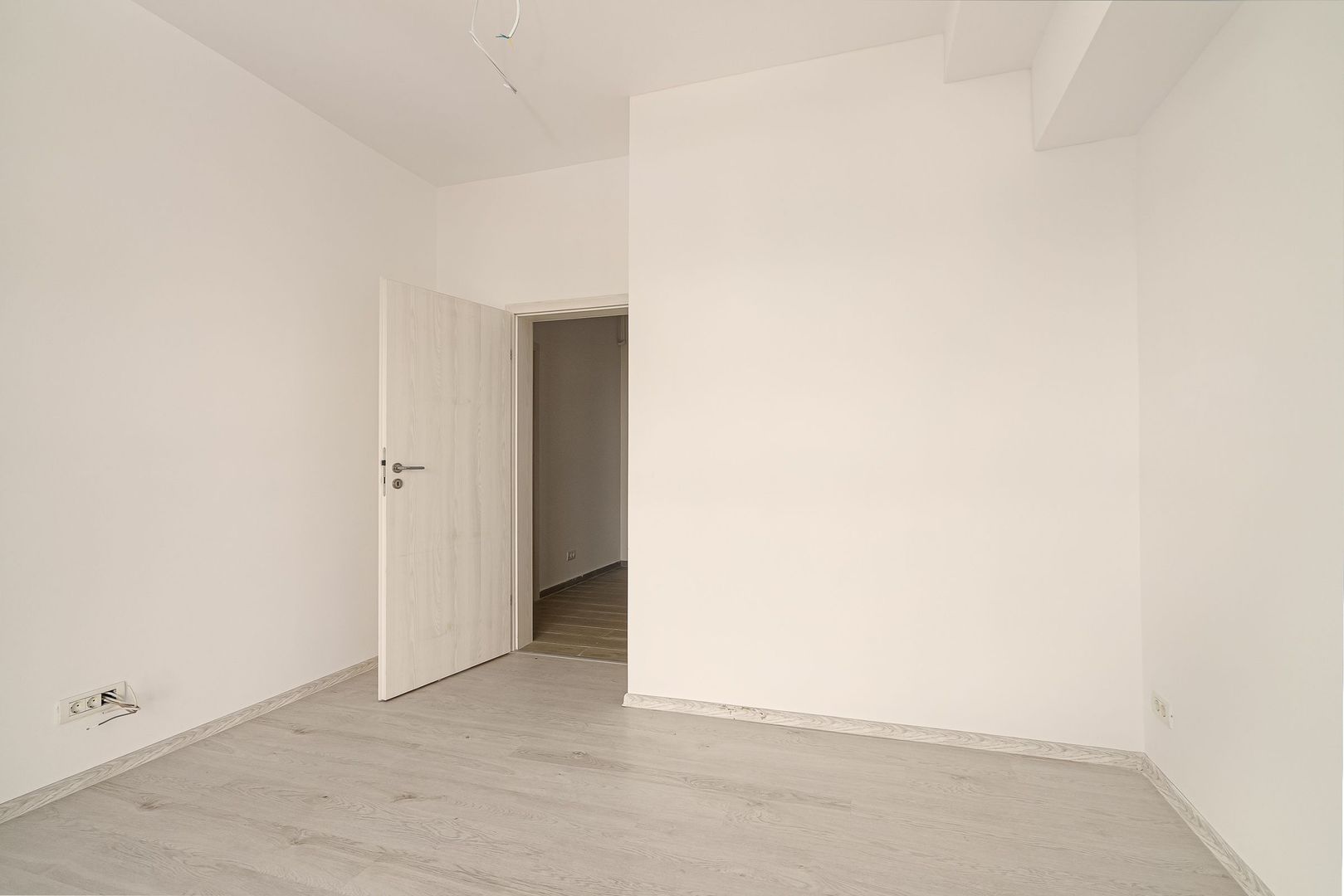 Apart 3 camere 80mp Titan Grigorescu vizavi noul Kaufland Bloc 2023 - Poză 11