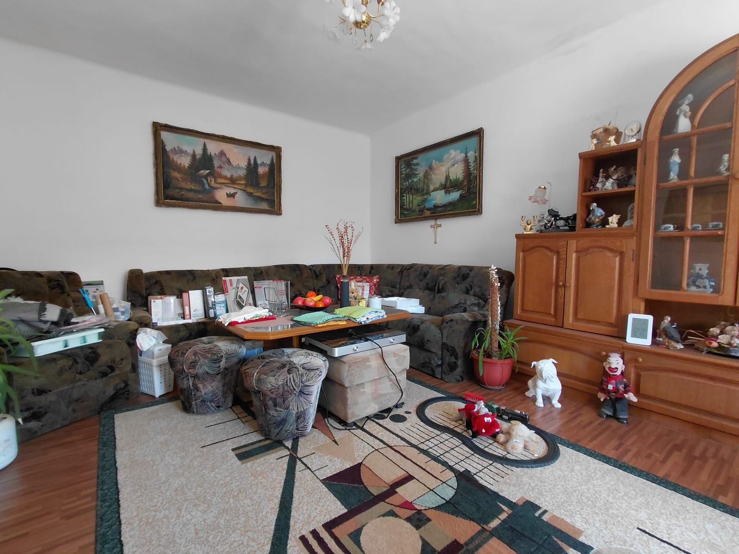 Casa de vanzare 4 camere si teren de 1100m2 Sura Mare, Sibiu - Poză 2