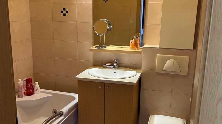2 camere cu parcare inclusă, centrală proprie, pet friendly, modern, Ozana - Poză 7