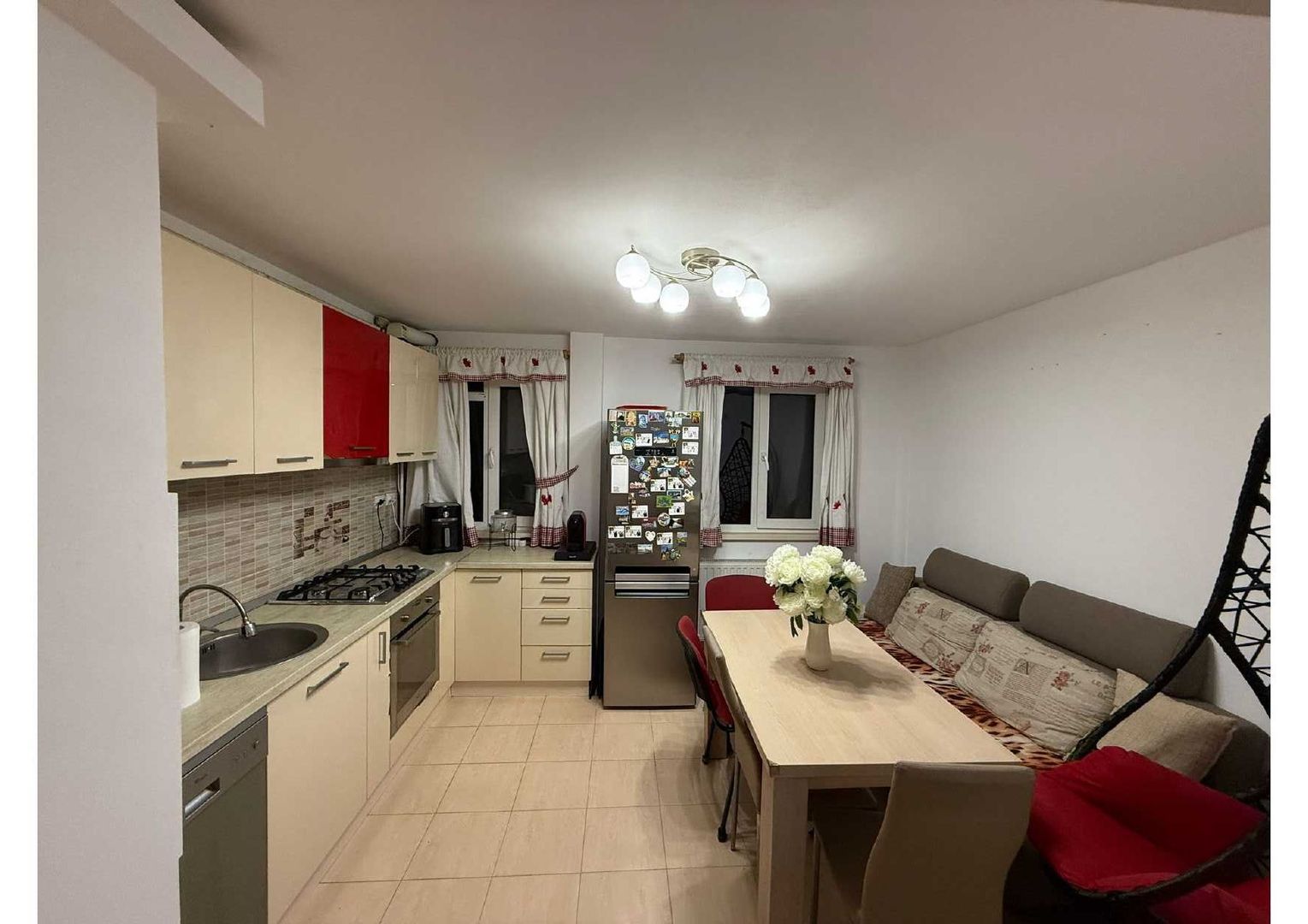 Sagului | 3 camere | Etaj Intermediar | Bloc Izolat. - Poză 1