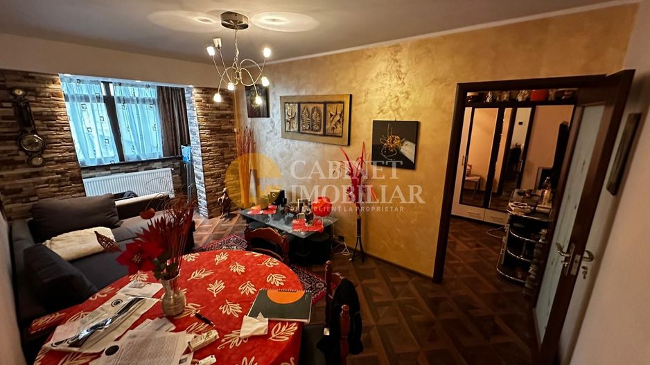 Zona Alexandru, la bulevard apart cu 2 camere, partial mobilat, Ct , liber - Poză 1