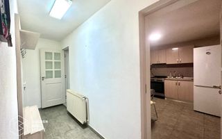 Casa centrala cu 3 camere, curte privata și gradina - Poză 16