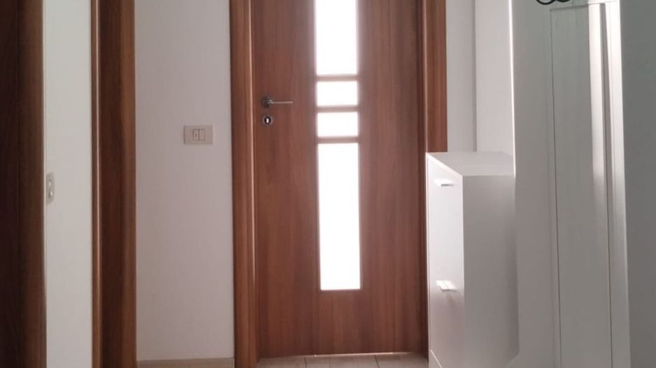 2 Camere Decomandat Orientare Sudică Bella Vista Brașov Aproape de Coresi - Poză 4