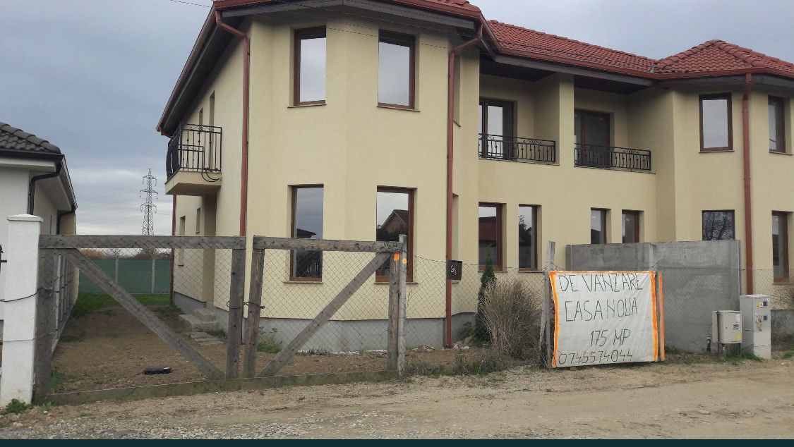 Apartament Spatios aproapr de Micro 17, are 175 mp,curte 163 mp - Poză 2