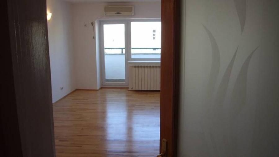 Apartament 5 camere de inchiriat Unirii decomandat, 2 bai, terase, nemobilat, - Poză 2