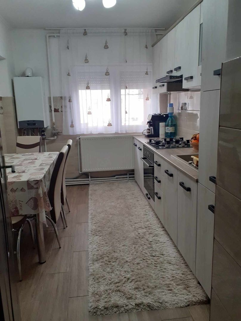 Ag EUROPA vinde ap. 3 cam. 48mp la PARTER în Micro 16. - Poză 7