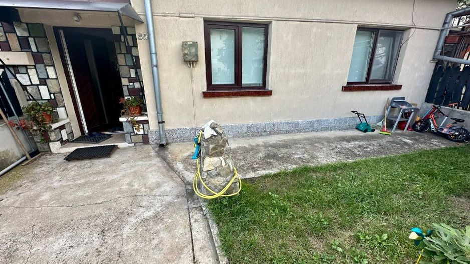 Casa 3 camere, central, mobilata, utilata, Campina, Prahova - Poză 2