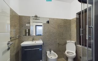 Vilă de lux cu două locuințe, în Dumbrăvița – Locație Excelentă! - Poză 36