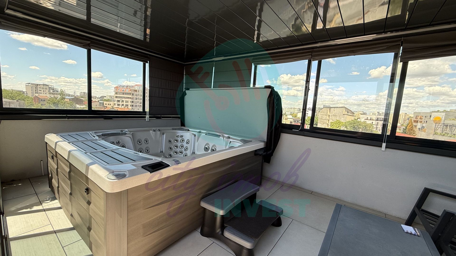 Locuință cu 3 niveluri și rooftop - Poză 2