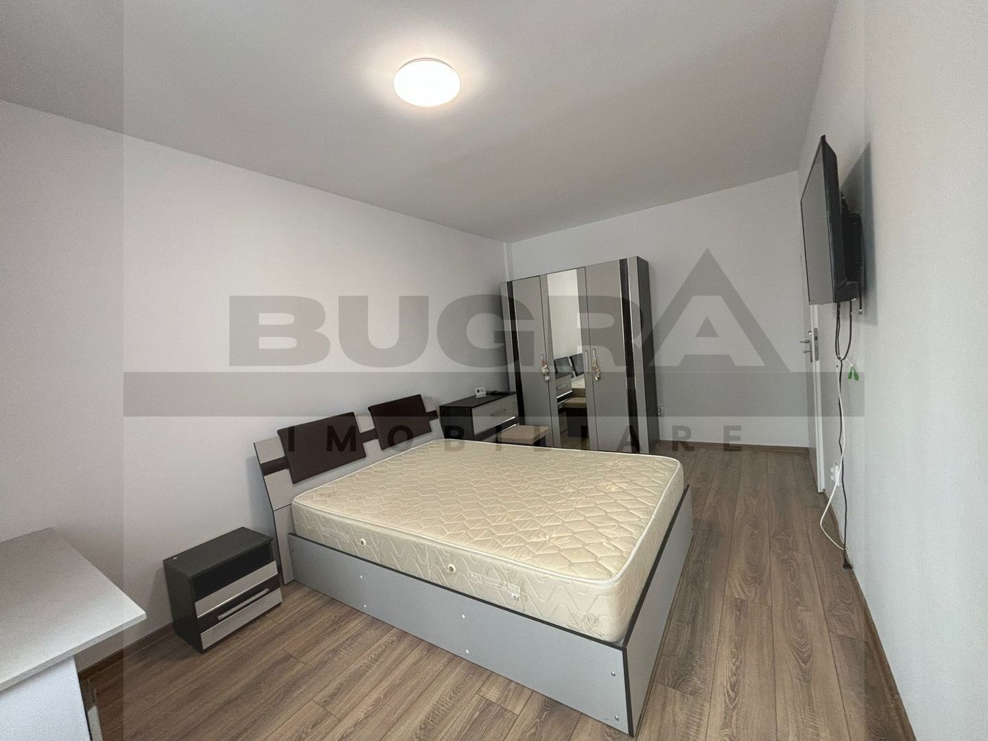 Garsoniera 30 mp, centrala proprie, balcon, zona UMF - Poză 2