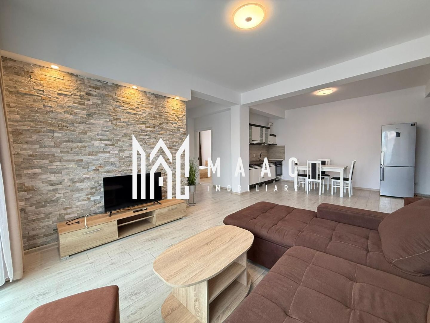 Apartament 3 camere | Balcon | Parcare | Modern | Selimbar - Poză 1