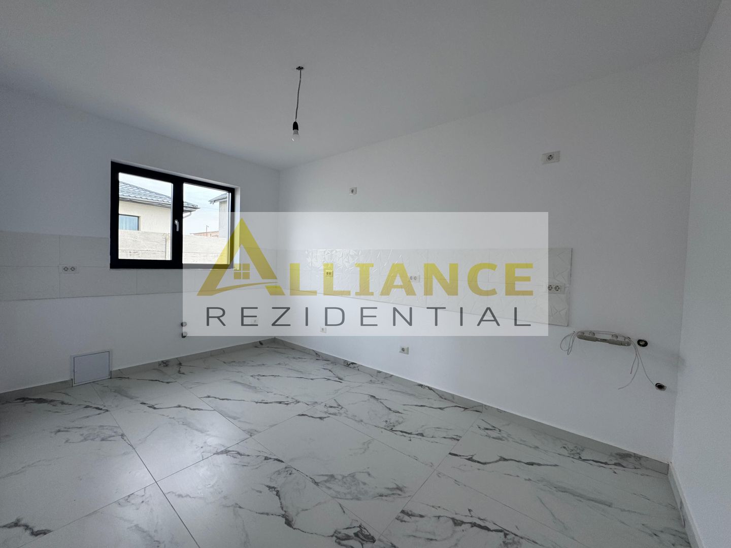Casa Individuala - 4 camere - 2 bai - 320mp teren - Poză 19