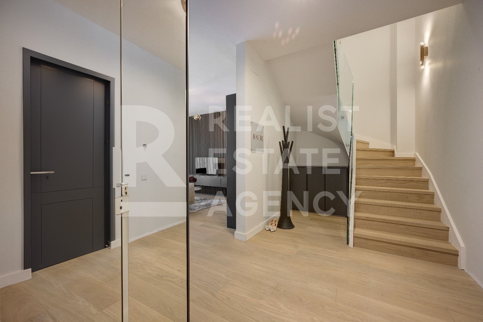 Apartament cu 4 camere - vedere spre padure, Iancu Nicolae - Poză 6