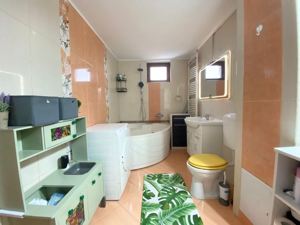 Apartament 3 camere, Gheorghe Doja, Oradea,70 mp. 125 000. Comision 0. - Poză 12