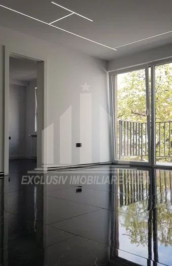 Apartament cu 2 camere de vanzare, Centru - Poză 1