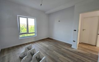 Duplex cu 5 camere despartit prin camera tehnica in Dumbravita - Poză 11